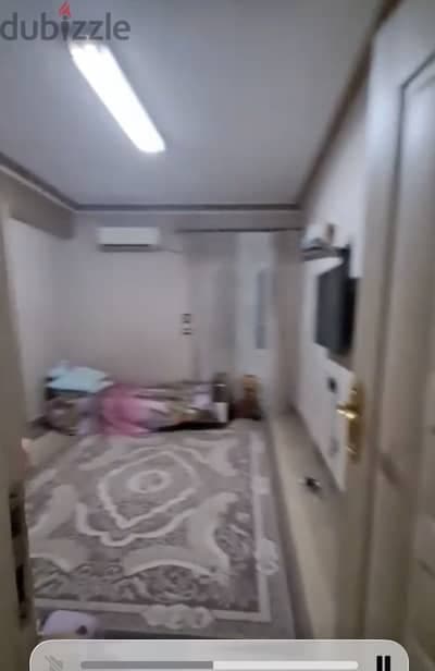 شقه بشارع 16 عماره بالمريوطيه واخده ناصيه بعد صيدليه رجائي 2