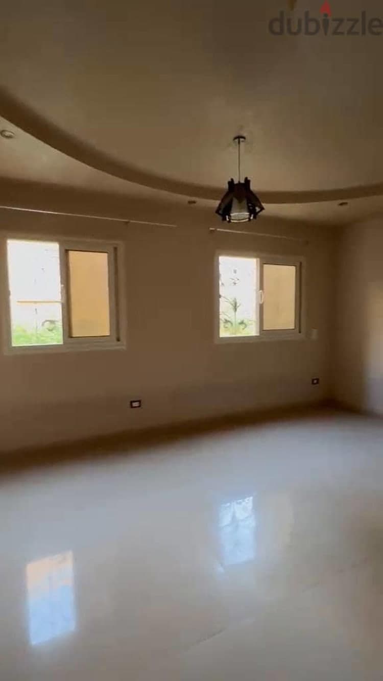 شقه للايجار بالهضبة الوسطي المقطم 1
