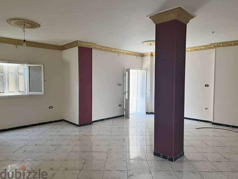 شقة سكن عائلي بشارع أحمد ماهر 1